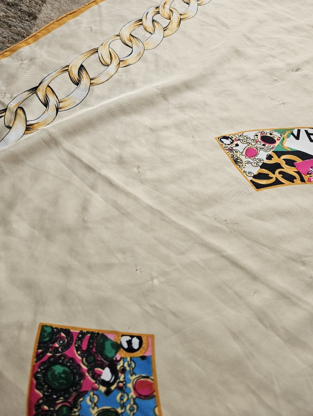 Vintage CHANEL 100% Silk Scarf/Wrap 50"x51" Made In France - Picture 6 of 11